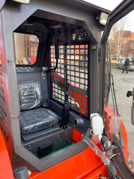Мини-погрузчик QUADTRAC SSL85 (850 кг 2023 год) HV Market