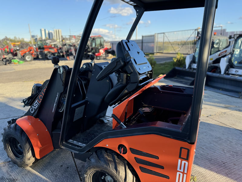 Мини-погрузчик CASTLOADERS 825D ИТАЛИЯ (Кабина LUXARY) HV Market