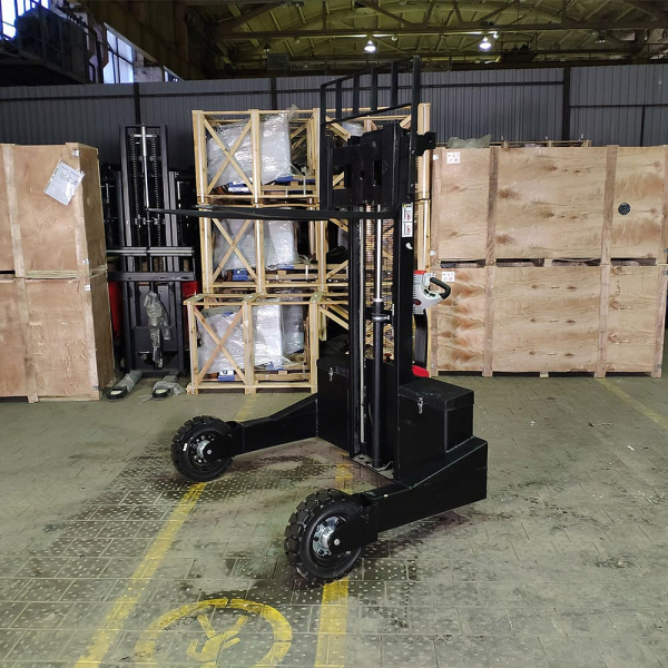 Самоходный штабелер для бездорожья AX 1016RT OXLIFT 1600 мм 1000 кг HV Market
