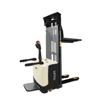 Самоходный электроштабелер PROLIFT M2 SDK 1656 li-ion со свободным подъемом HV Market